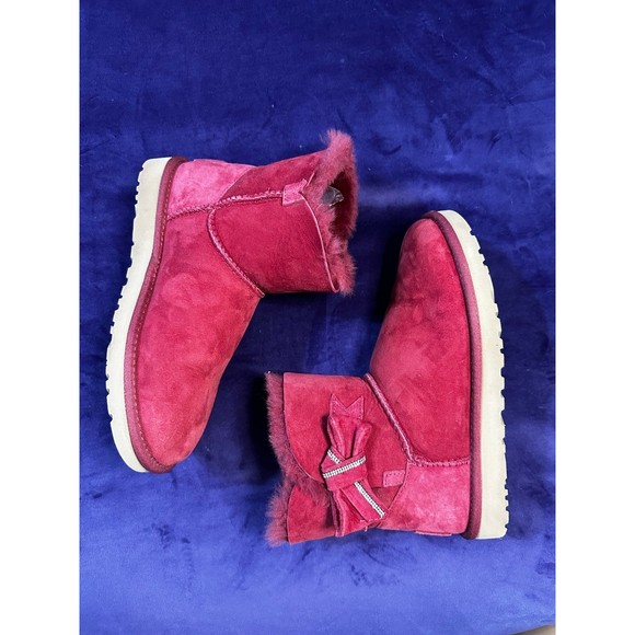 UGG Pink Bowed Short Boots - Picture 3 of 8